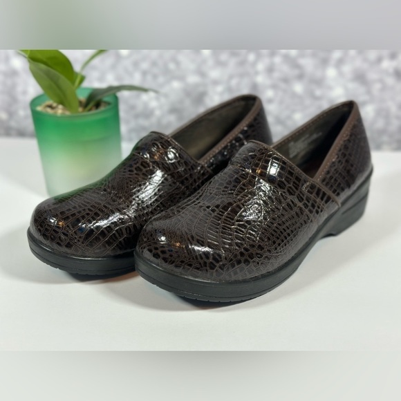 🌱 Air Flex Womens Shoes BROWN TEXTURED CLOG 148252 Jayla Sz 9 Nurses Slip Ons - Picture 1 of 7
